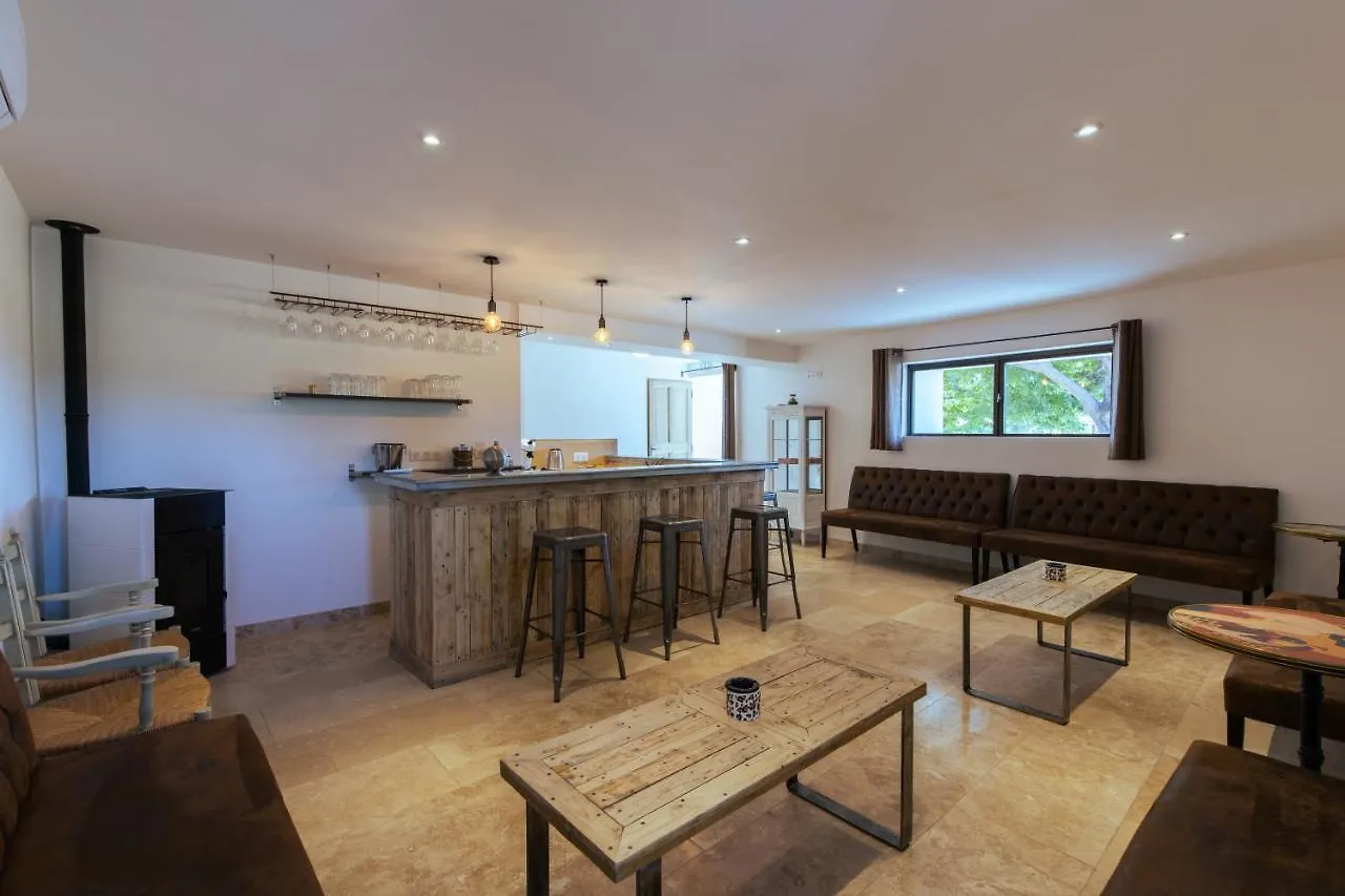 Chambres & Tables D'Hotes Moulin De Lavon Gargas  Gargas (Vaucluse)