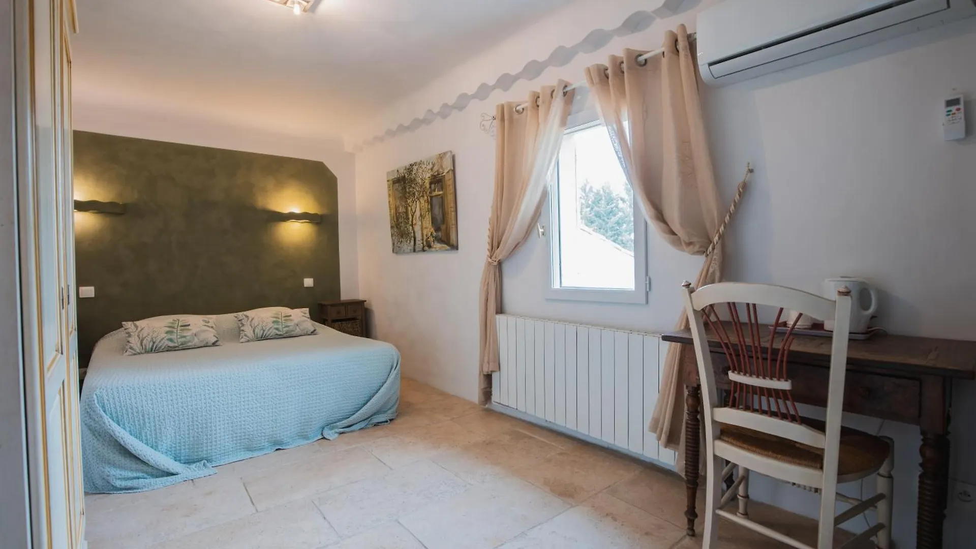 Chambres & Tables D'Hotes Moulin De Lavon Gargas  Gargas (Vaucluse)